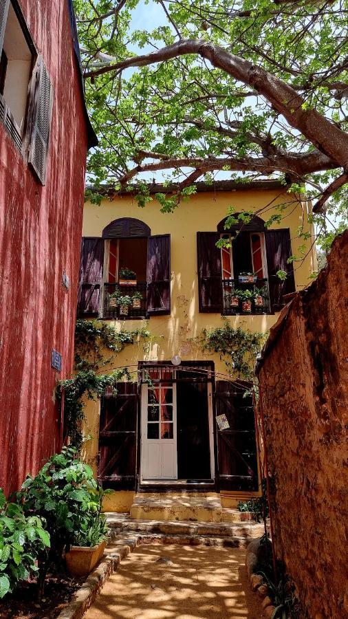Chez Coumbis Bed & Breakfast Goree Bagian luar foto