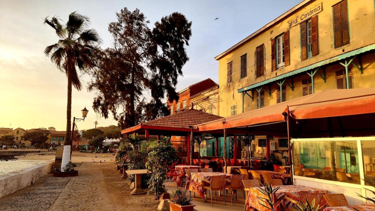 Chez Coumbis Bed & Breakfast Goree Bagian luar foto