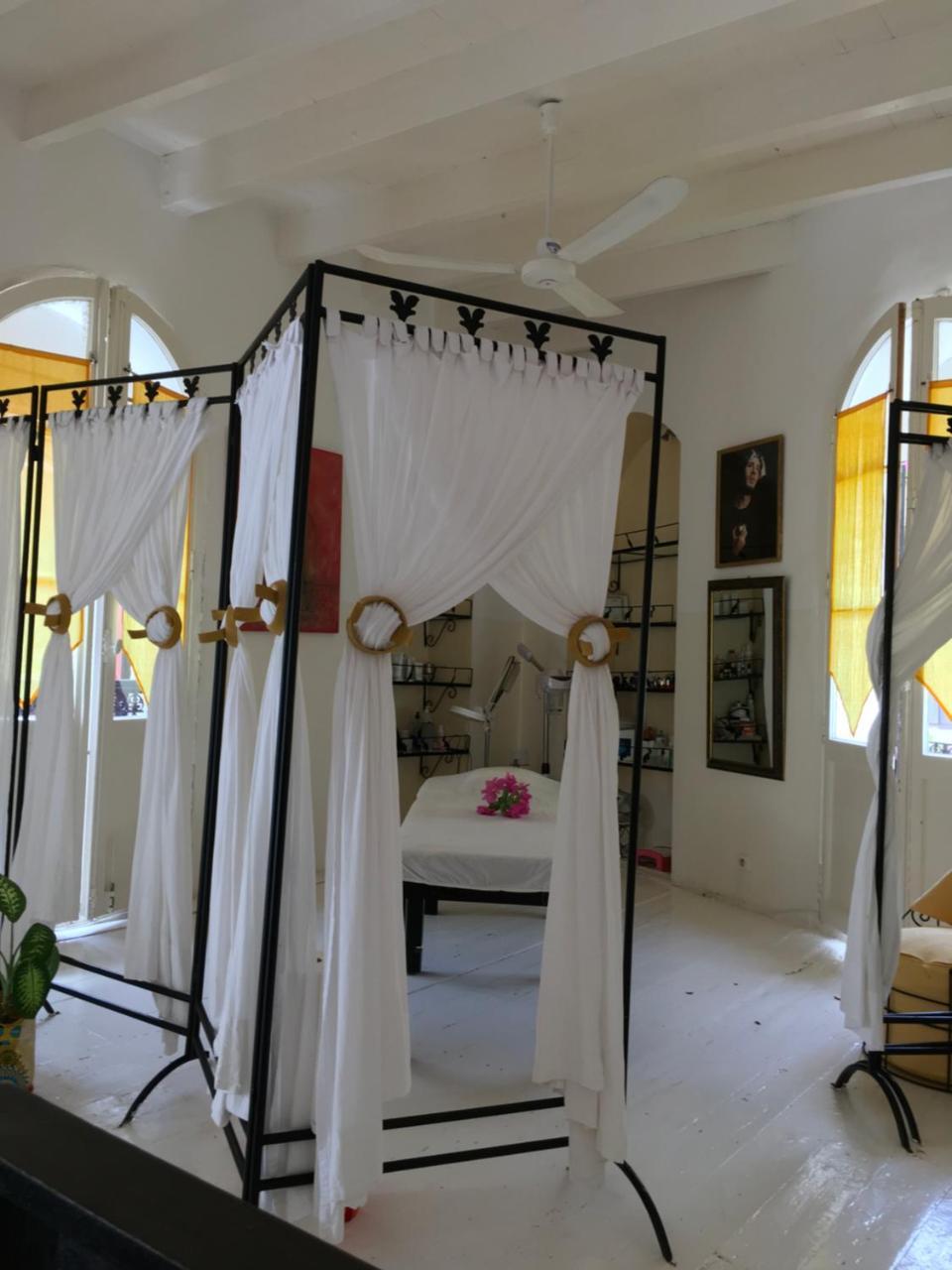 Chez Coumbis Bed & Breakfast Goree Bagian luar foto